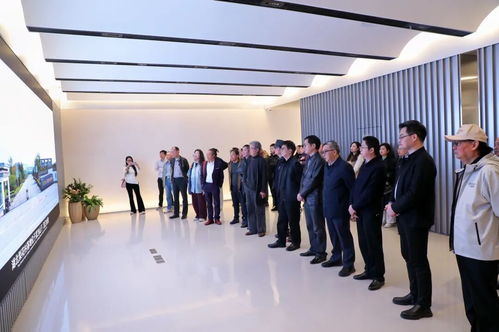 當(dāng)代藝術(shù)之光——省藝研會(huì)秋季藝術(shù)家讀書(shū)班活動(dòng)剪影